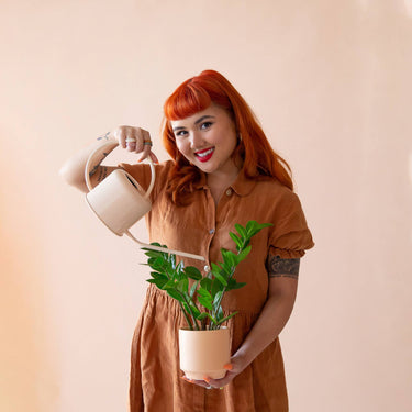 Cascade Metal Watering Can - Vanilla