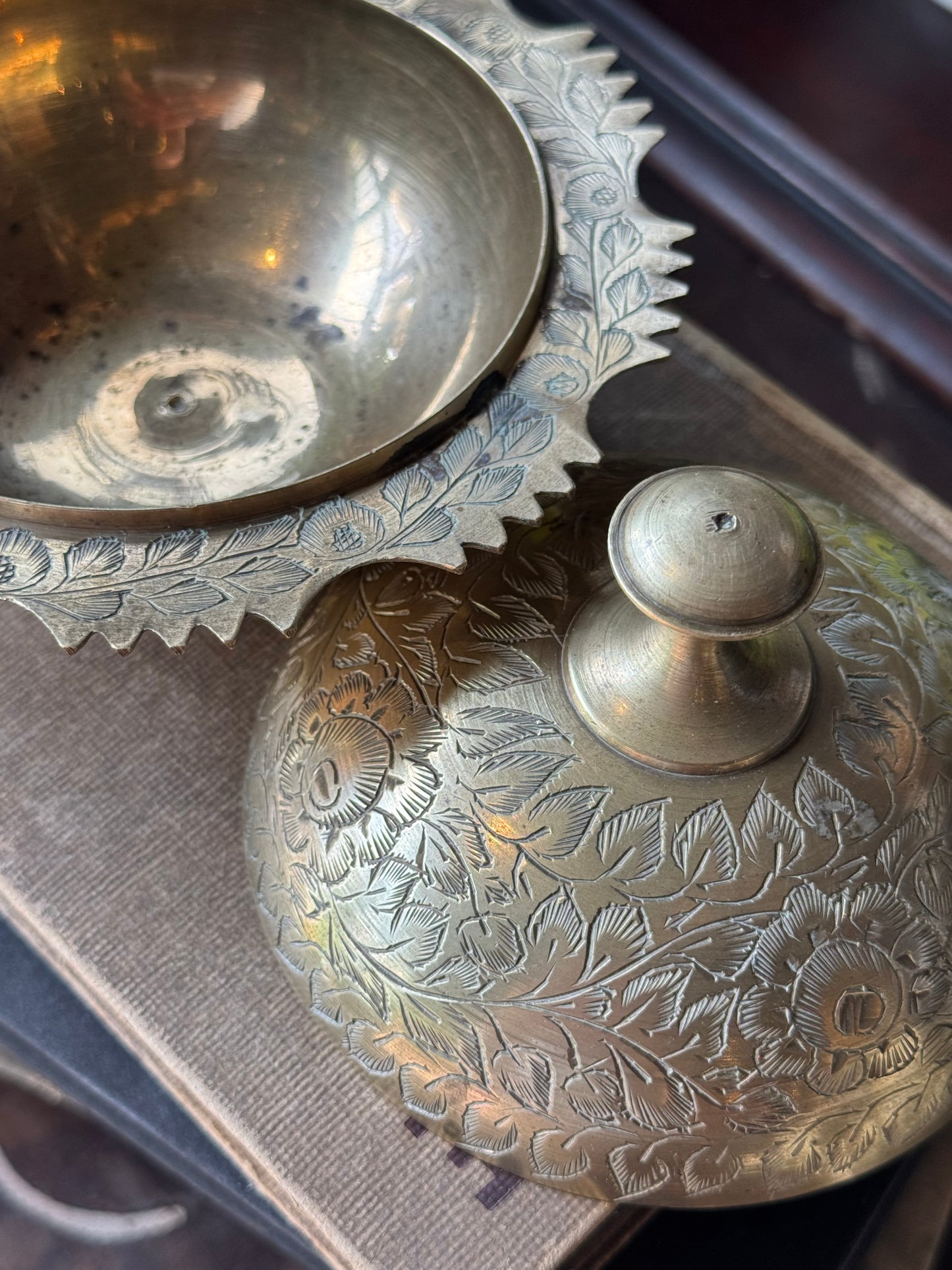 Lidded trinket dish